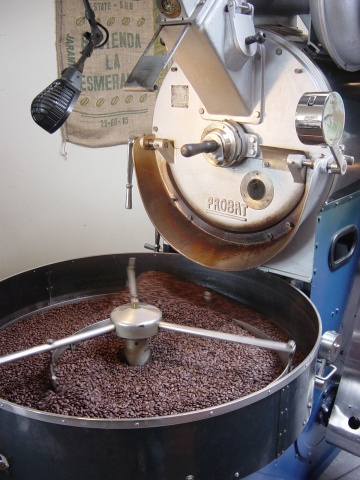 Stumptown On Division - roaster in action